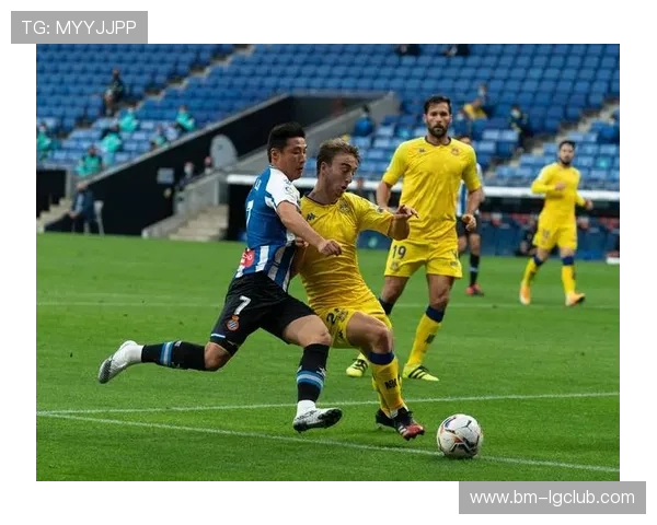 围绕足球出现一个孔该如何应对的多角度实用解决方案全面深度探讨